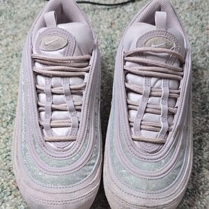 Nike Women's Pink Sneakers